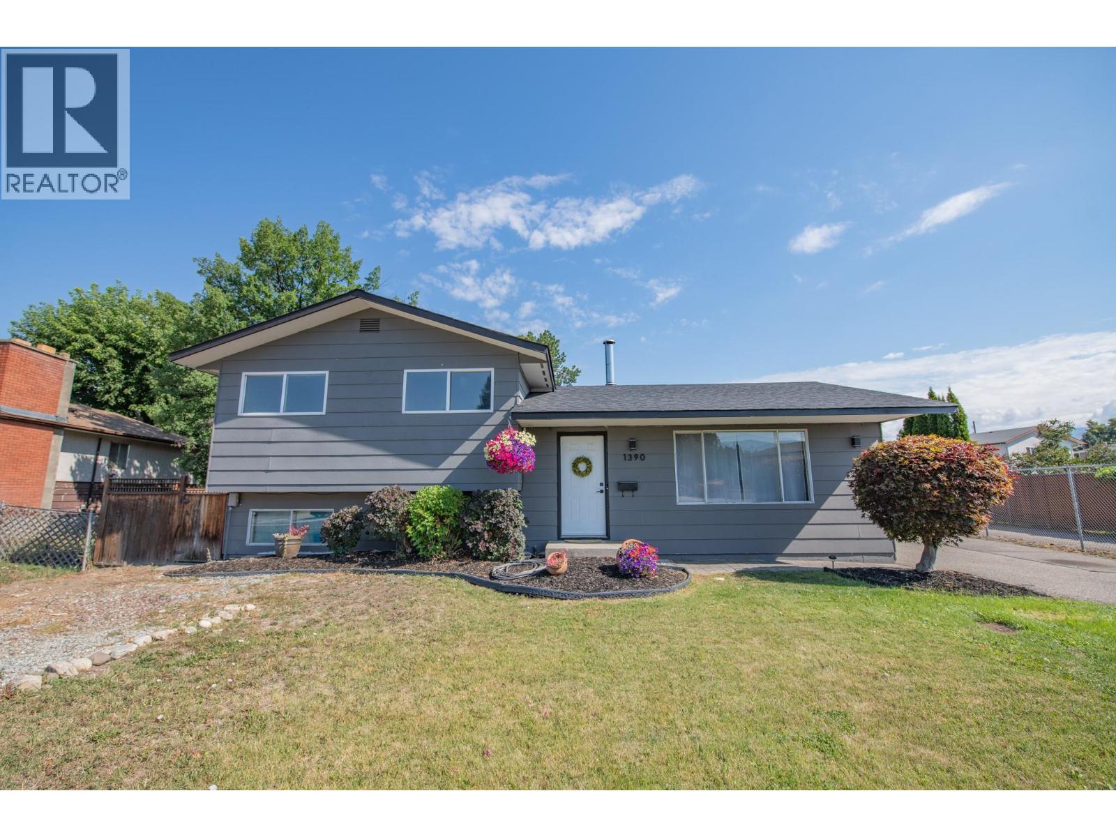 Photo 1 of 1390 Cornwall Road, Kelowna BC