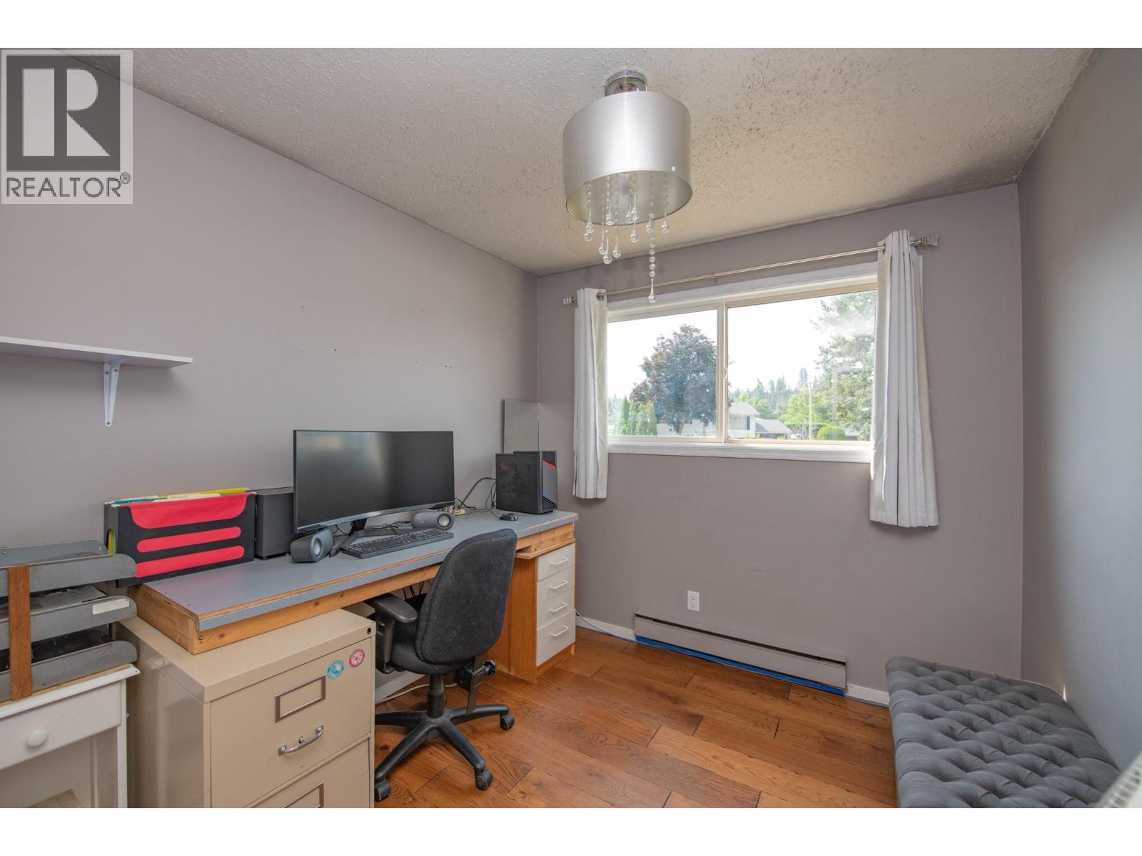 Photo 13 of 1390 Cornwall Road, Kelowna BC