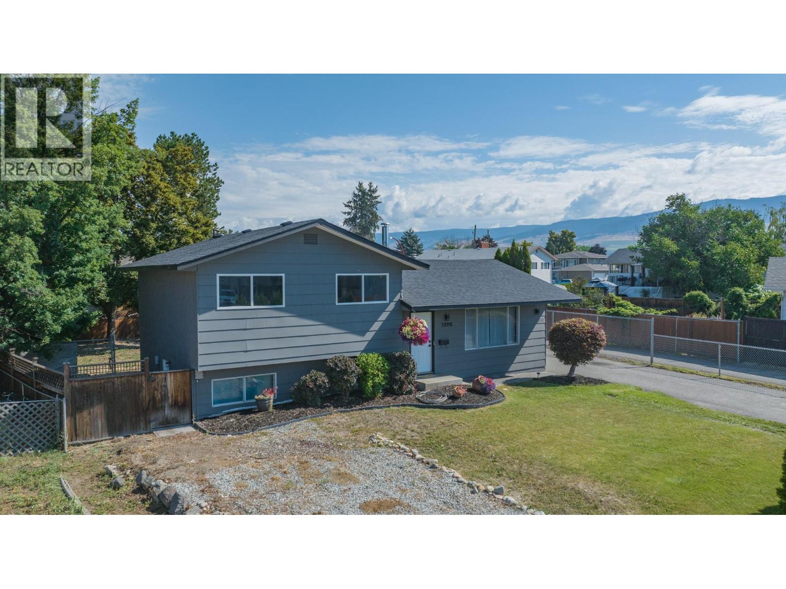 Photo 21 of 1390 Cornwall Road, Kelowna BC