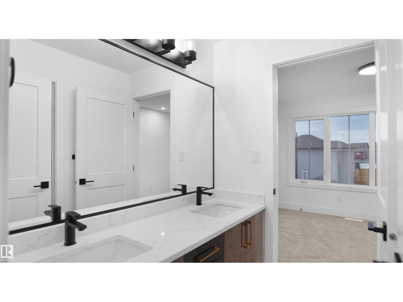 Photo 46 of 3540 6 St Nw, Edmonton AB