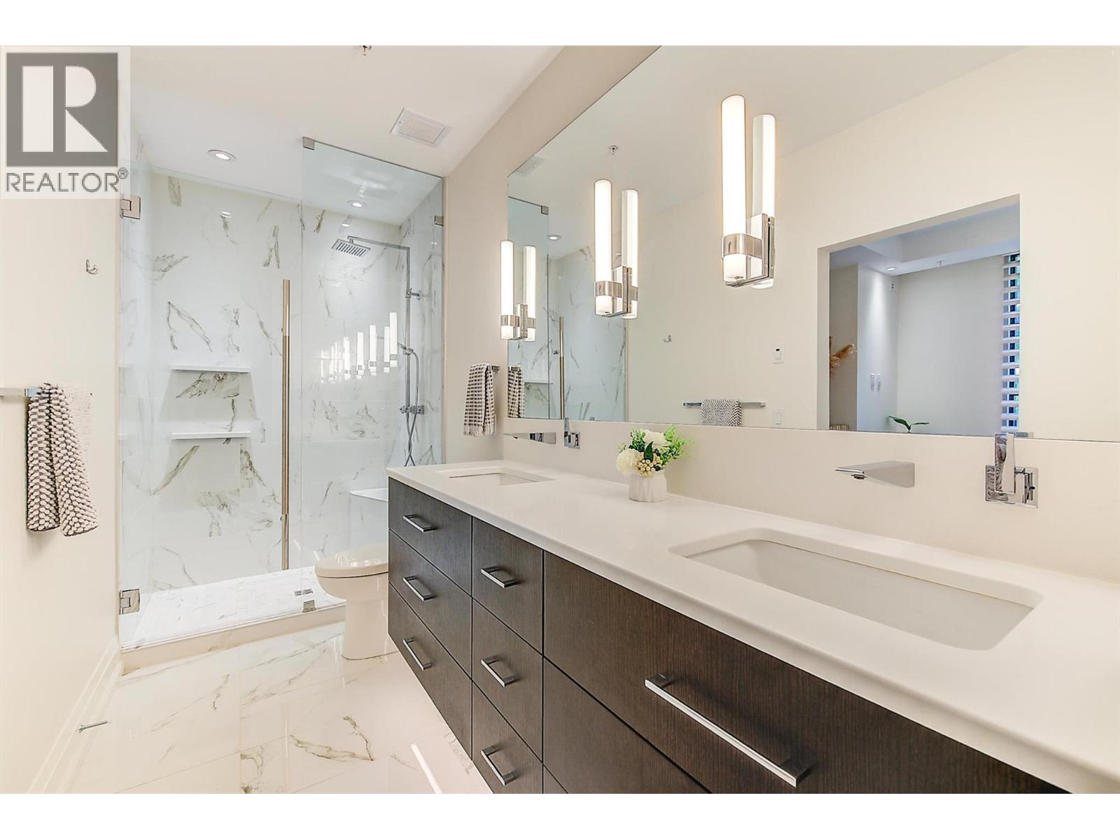 Photo 11 of 450 Groves Avenue Unit 102, Kelowna BC