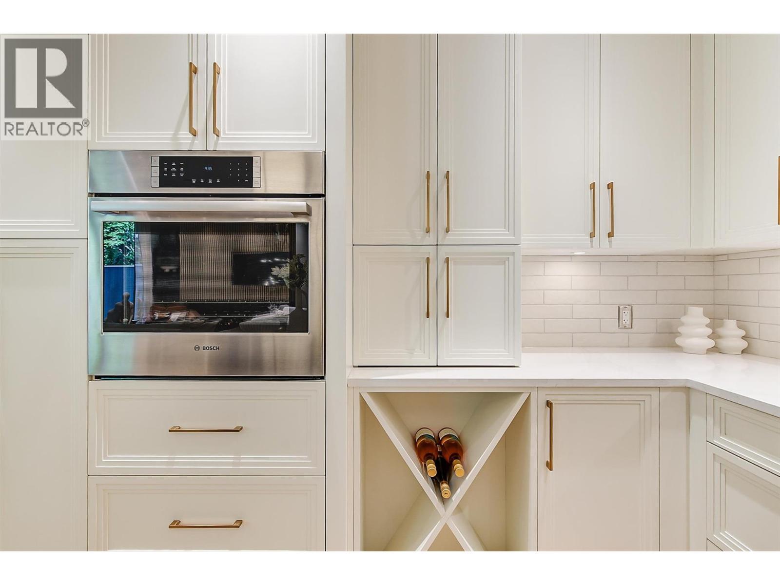 Photo 48 of 450 Groves Avenue Unit 102, Kelowna BC