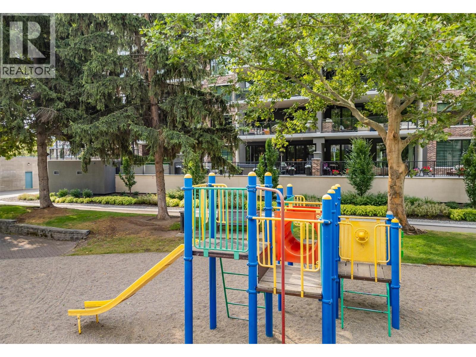 Photo 44 of 450 Groves Avenue Unit 102, Kelowna BC