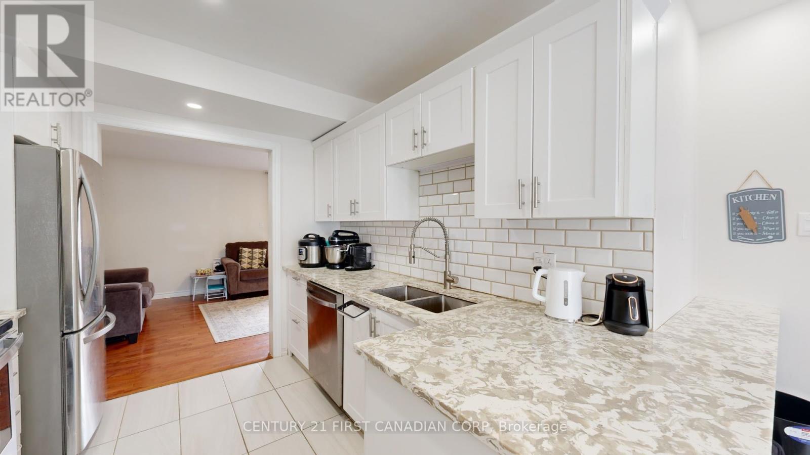 Photo 10 of 6 20 Kernohan Parkway, London South ON