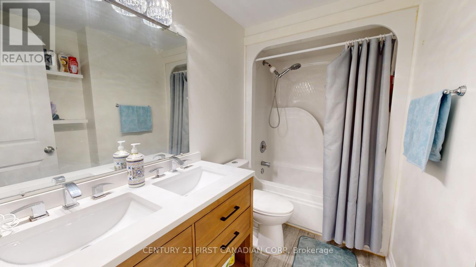 Photo 15 of 6 20 Kernohan Parkway, London South ON