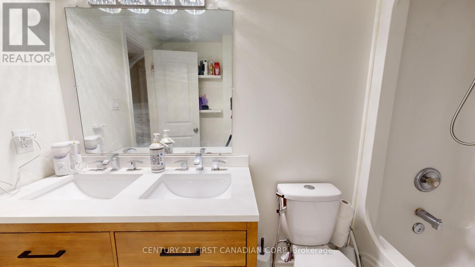 Photo 16 of 6 20 Kernohan Parkway, London South ON