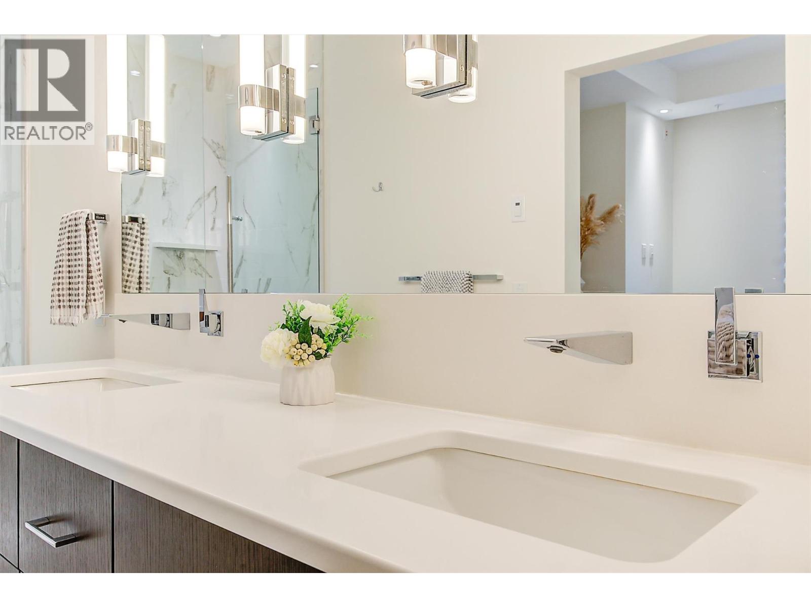 Photo 10 of 450 Groves Avenue Unit 102, Kelowna BC