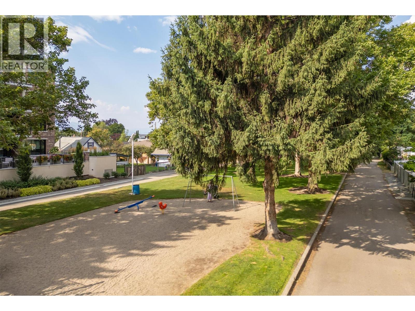 Photo 21 of 450 Groves Avenue Unit 102, Kelowna BC