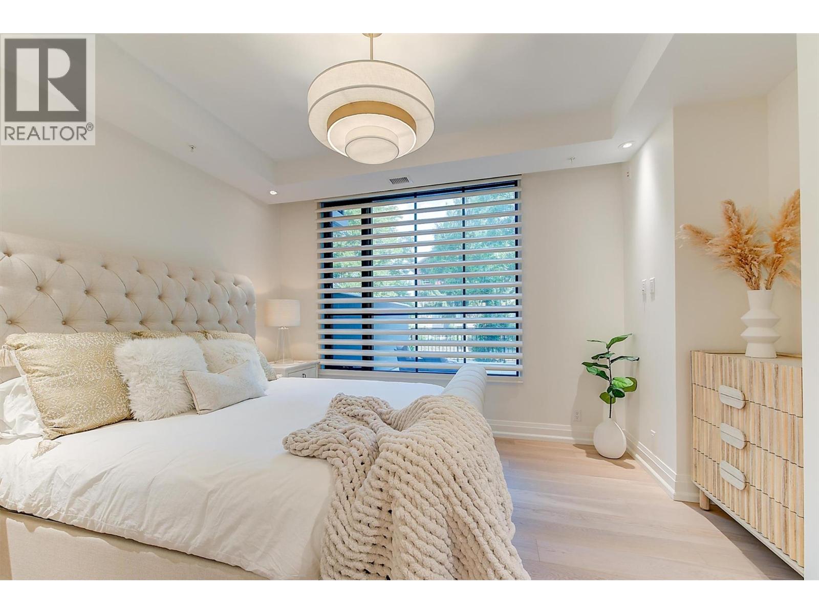 Photo 17 of 450 Groves Avenue Unit 102, Kelowna BC