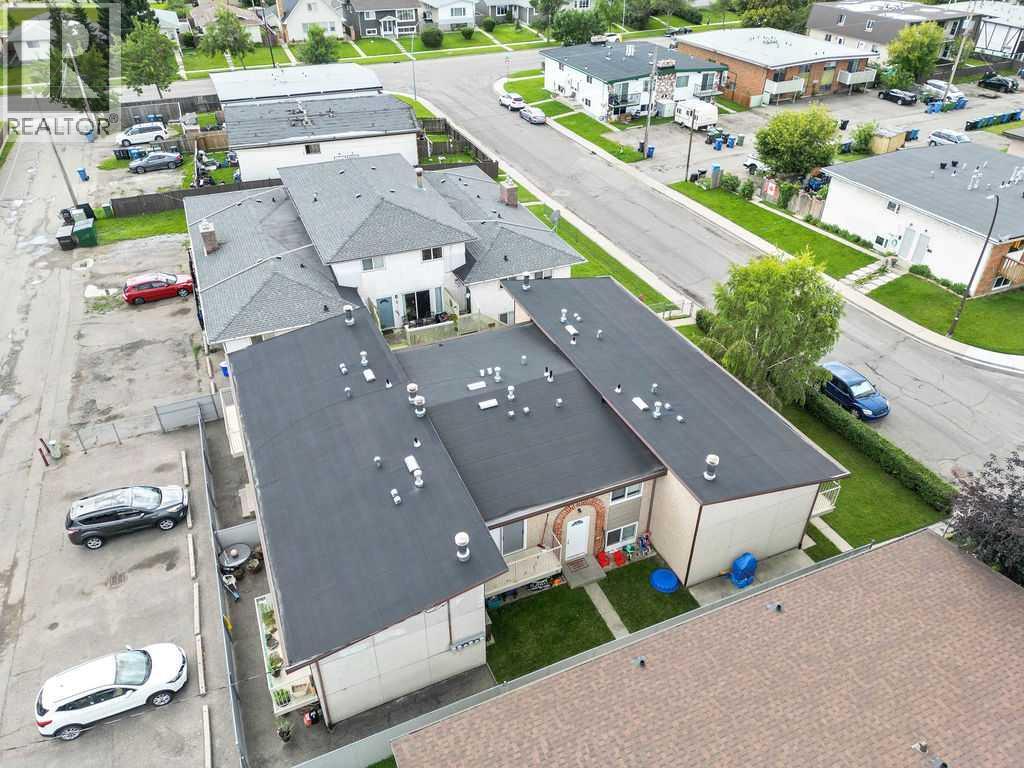 Multi-family House for Sale in  Huntley Close NE Huntington Hills Calgary 