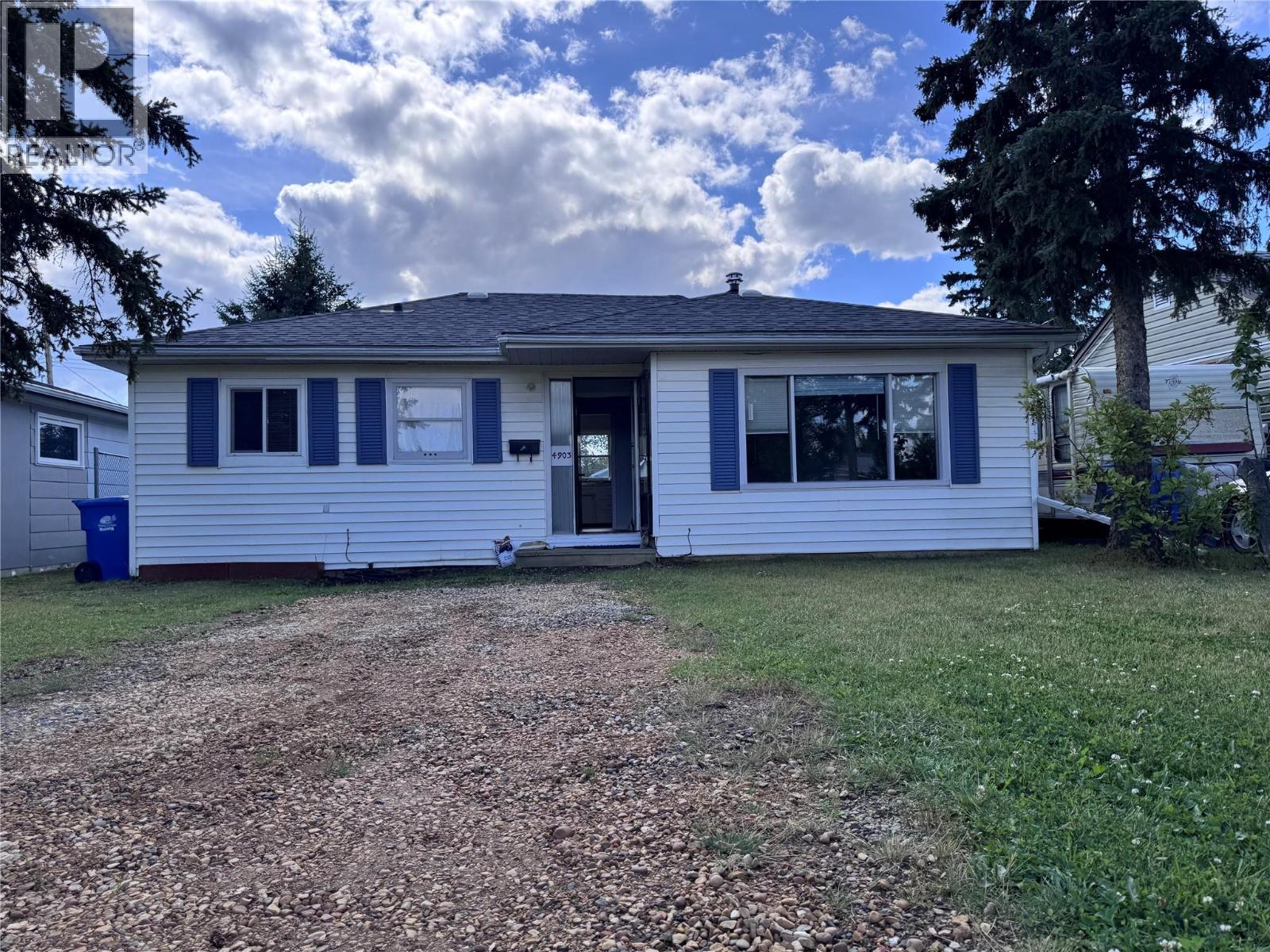 4903 48 AVENUE - 16