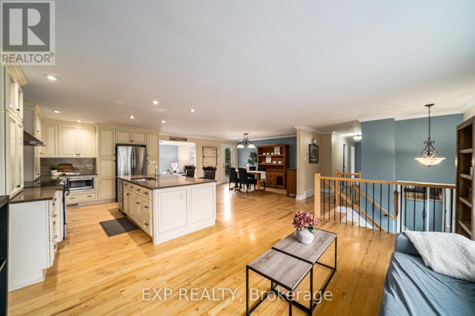 Photo 7 of 4806 Frank Kenny Road, Ottawa ON