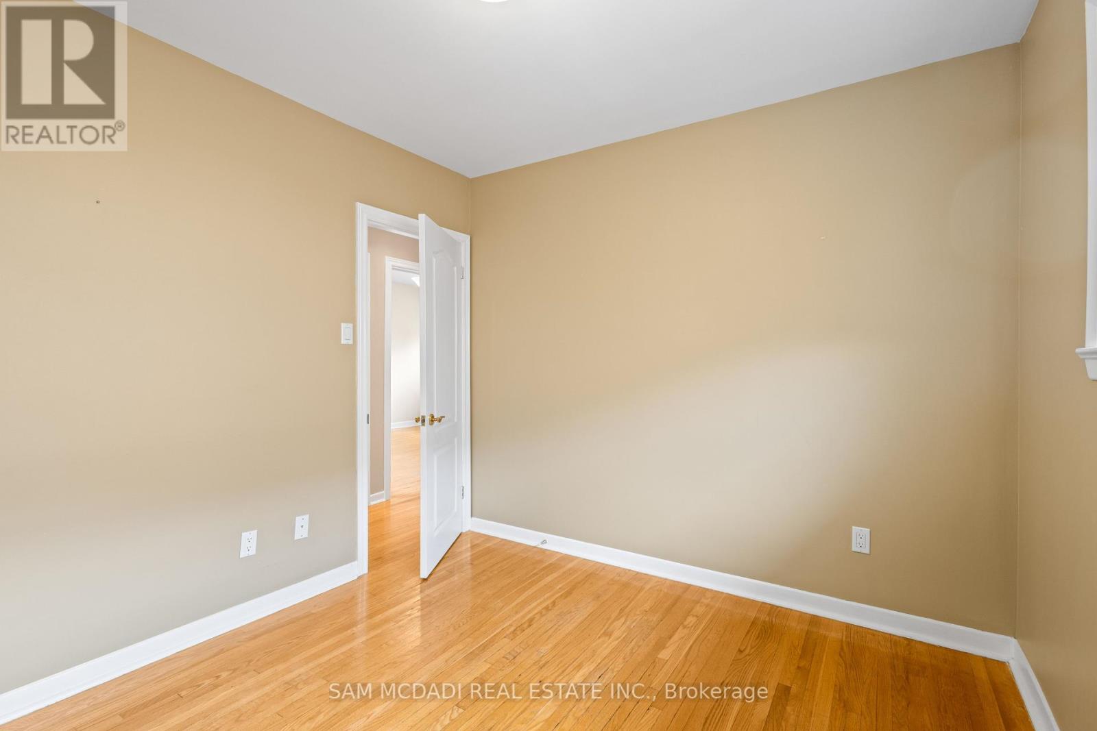 Photo 16 of 1491 Royal York Road, Toronto ON