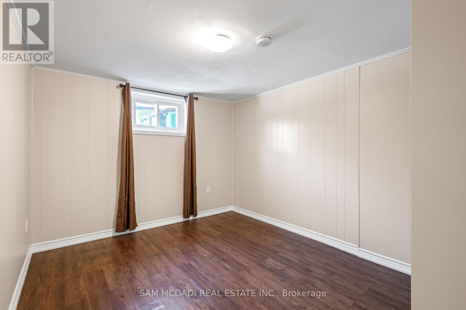 Photo 34 of 1491 Royal York Road, Toronto ON