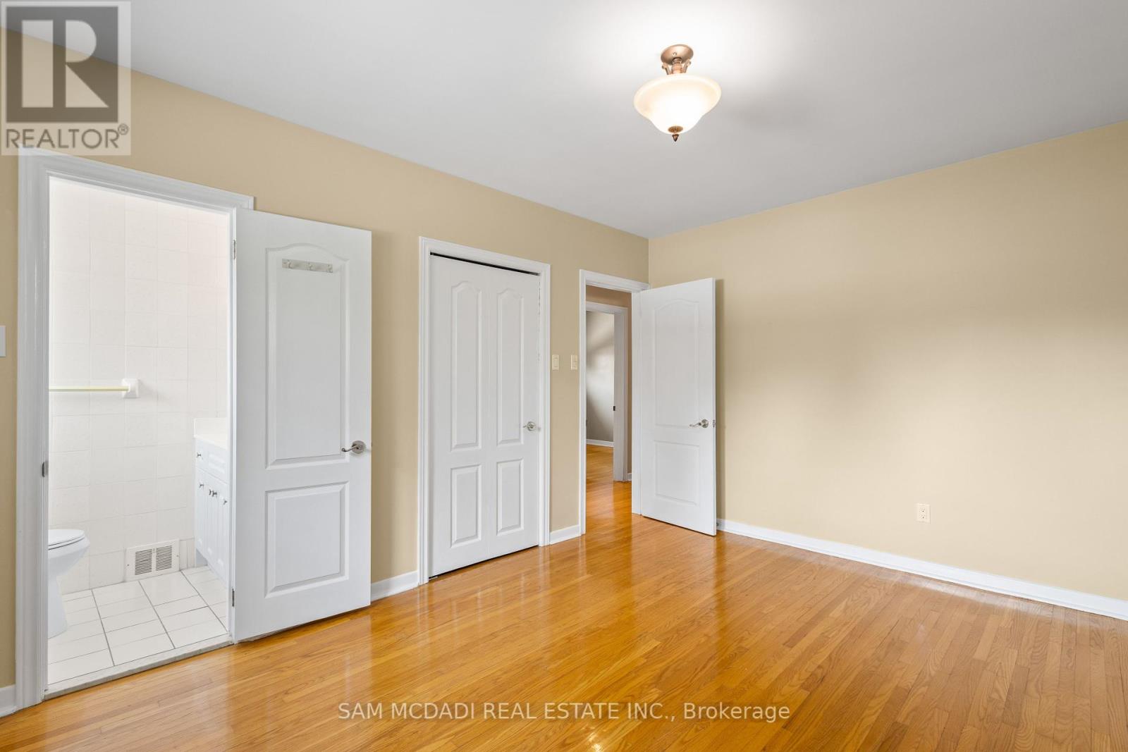 Photo 18 of 1491 Royal York Road, Toronto ON