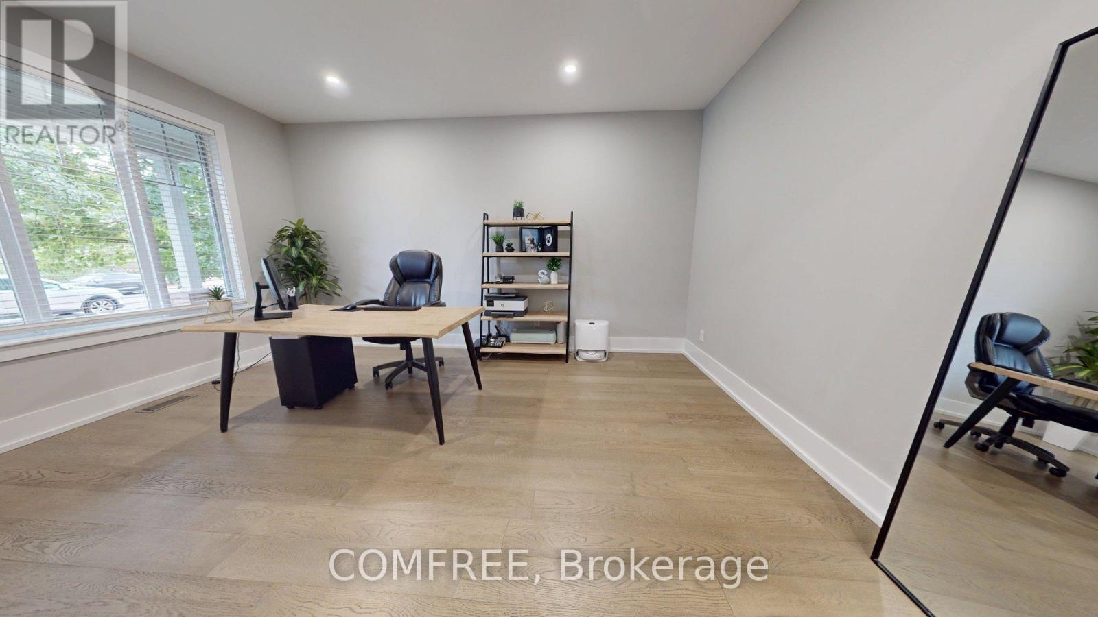Photo 13 of 70 Sirocco Crescent, Ottawa ON
