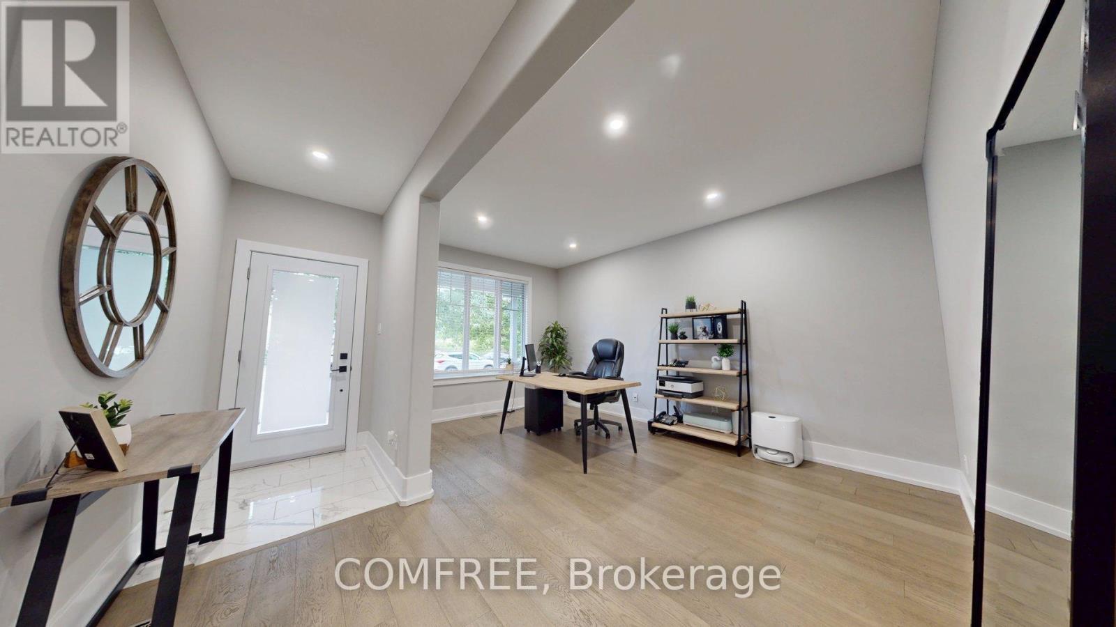 Photo 14 of 70 Sirocco Crescent, Ottawa ON