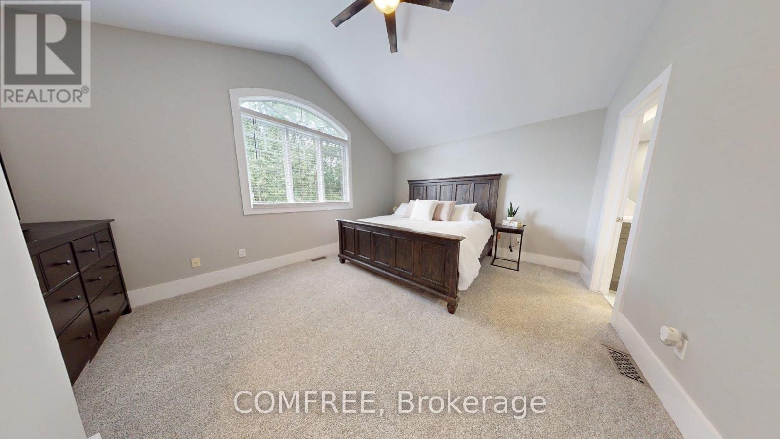 Photo 16 of 70 Sirocco Crescent, Ottawa ON