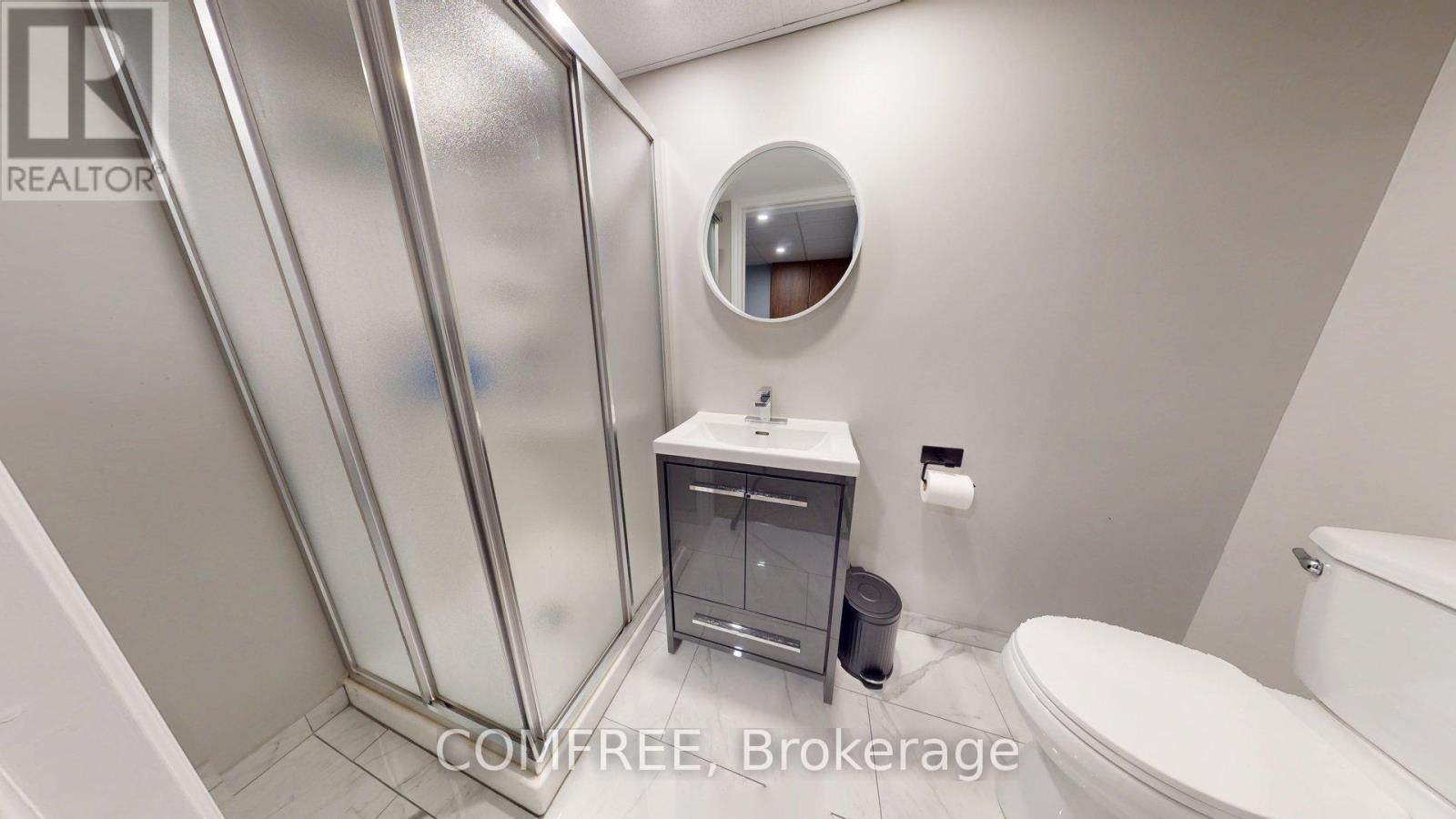 Photo 30 of 70 Sirocco Crescent, Ottawa ON