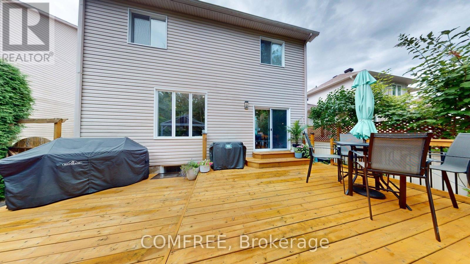 Photo 41 of 70 Sirocco Crescent, Ottawa ON