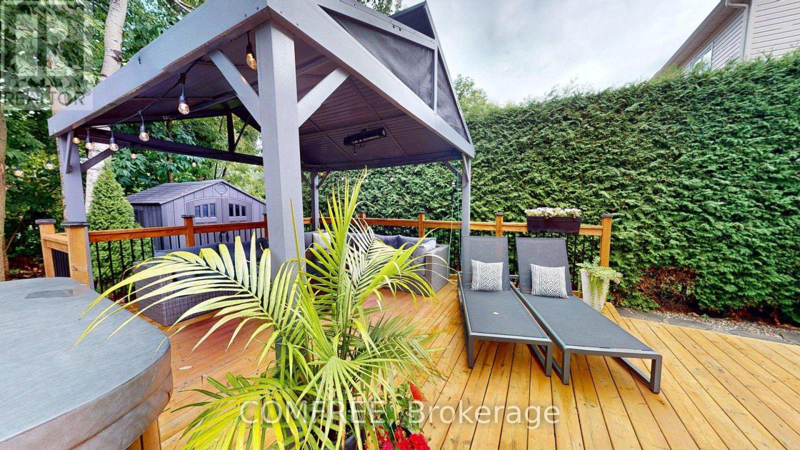 Photo 42 of 70 Sirocco Crescent, Ottawa ON