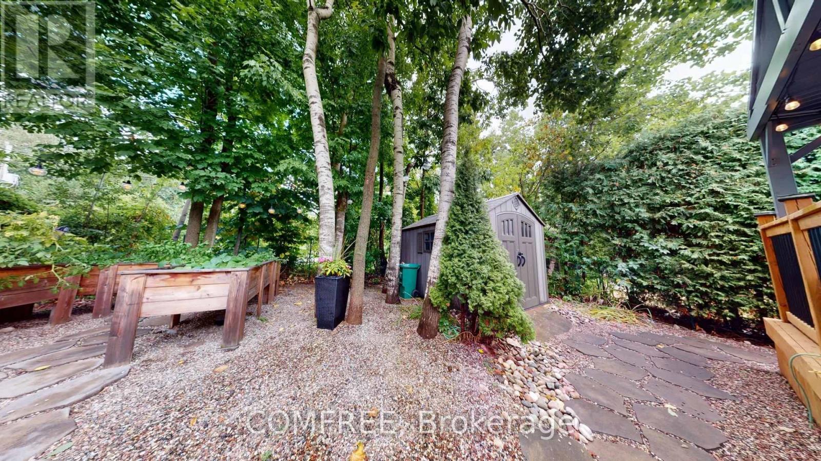 Photo 43 of 70 Sirocco Crescent, Ottawa ON