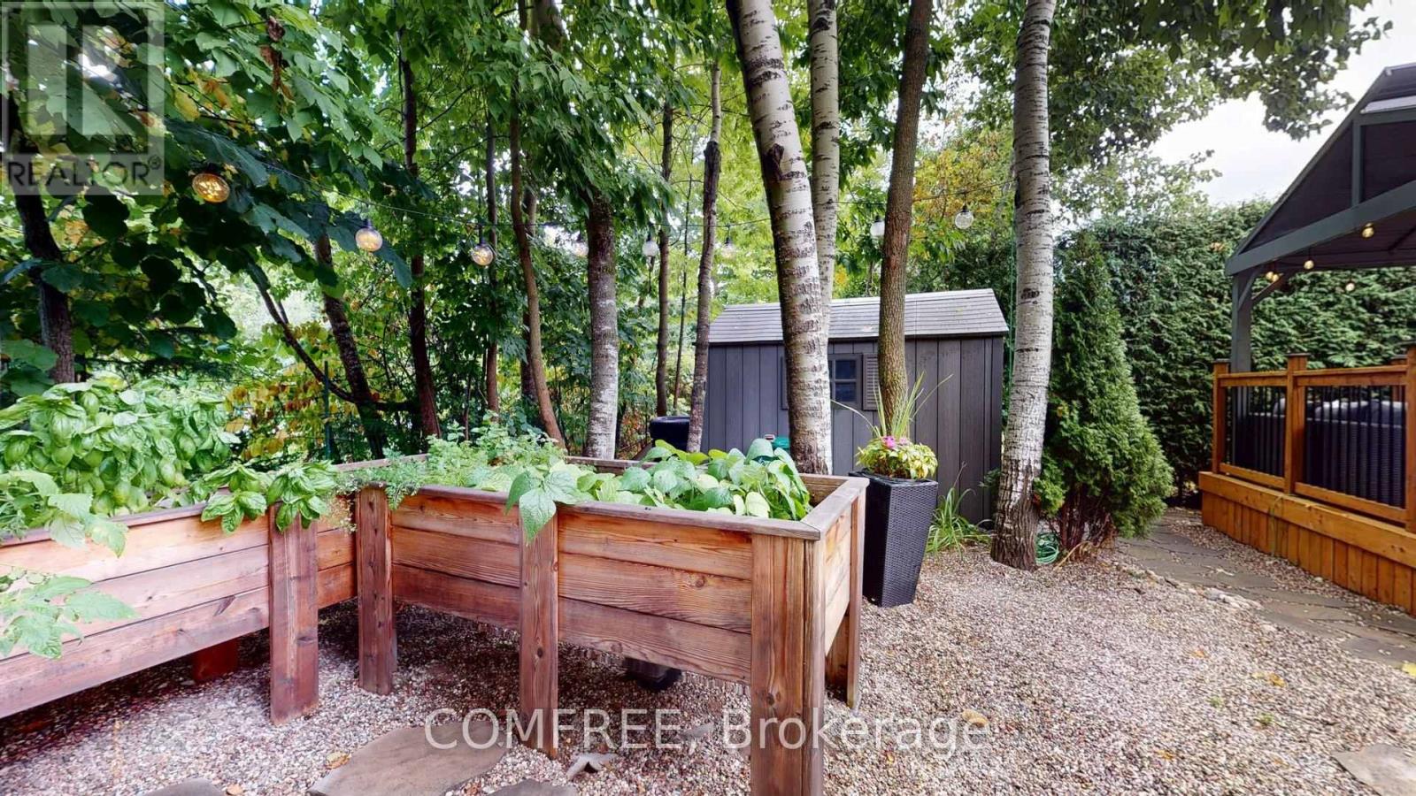 Photo 46 of 70 Sirocco Crescent, Ottawa ON