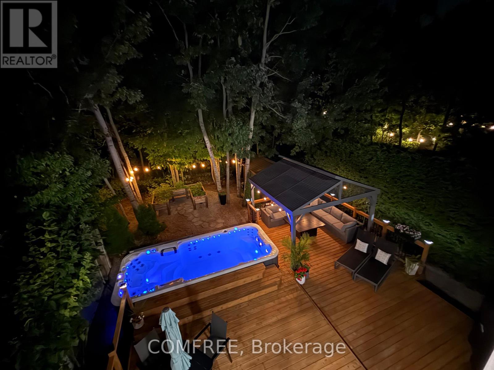 Photo 48 of 70 Sirocco Crescent, Ottawa ON