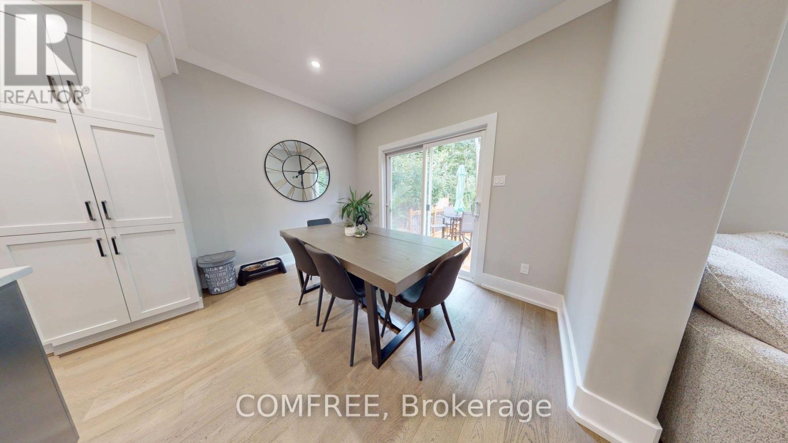 Photo 6 of 70 Sirocco Crescent, Ottawa ON