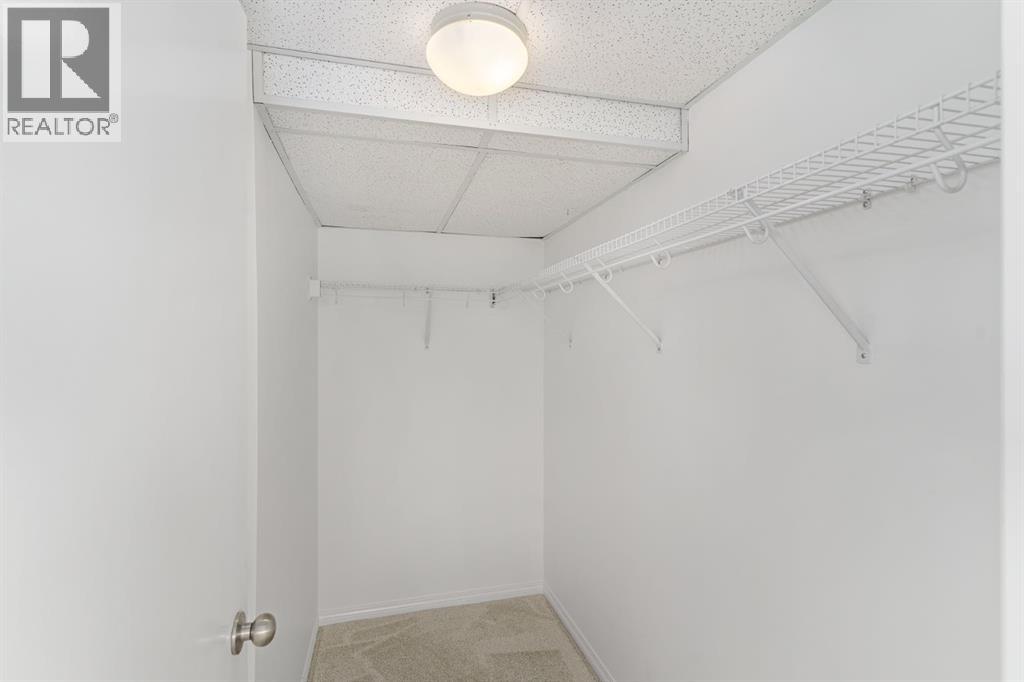 Photo 10 of 416 2000 Applevillage Court Se, Calgary AB