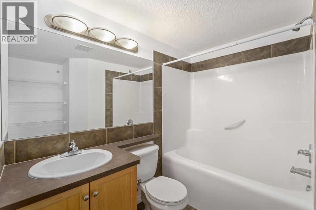 Photo 14 of 416 2000 Applevillage Court Se, Calgary AB