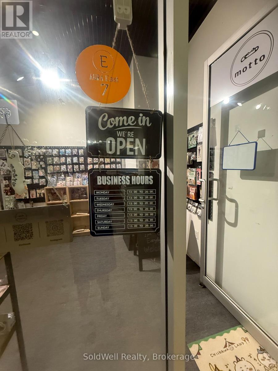 Photo 10 of 7 384 Yonge Street, Toronto ON