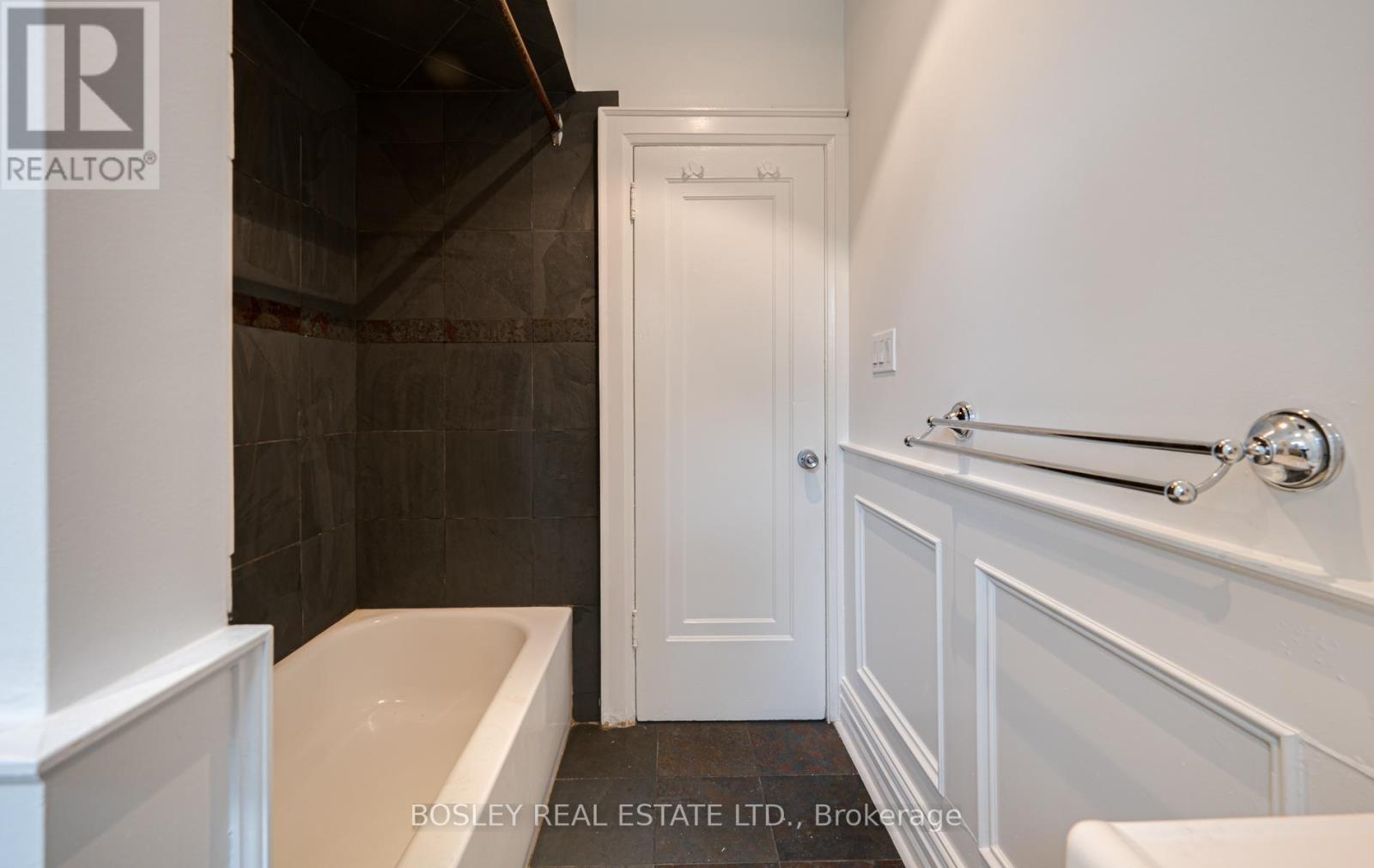 Photo 14 of Unit 2 272 Dovercourt Road, Toronto ON