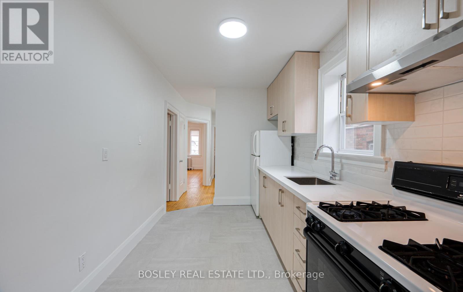 Photo 6 of Unit 2 272 Dovercourt Road, Toronto ON