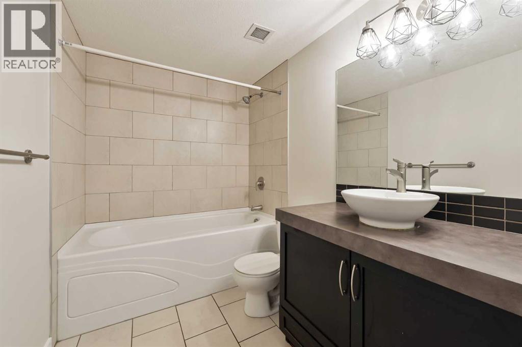 Single Family House for Sale in    Street SW Sunalta Calgary 