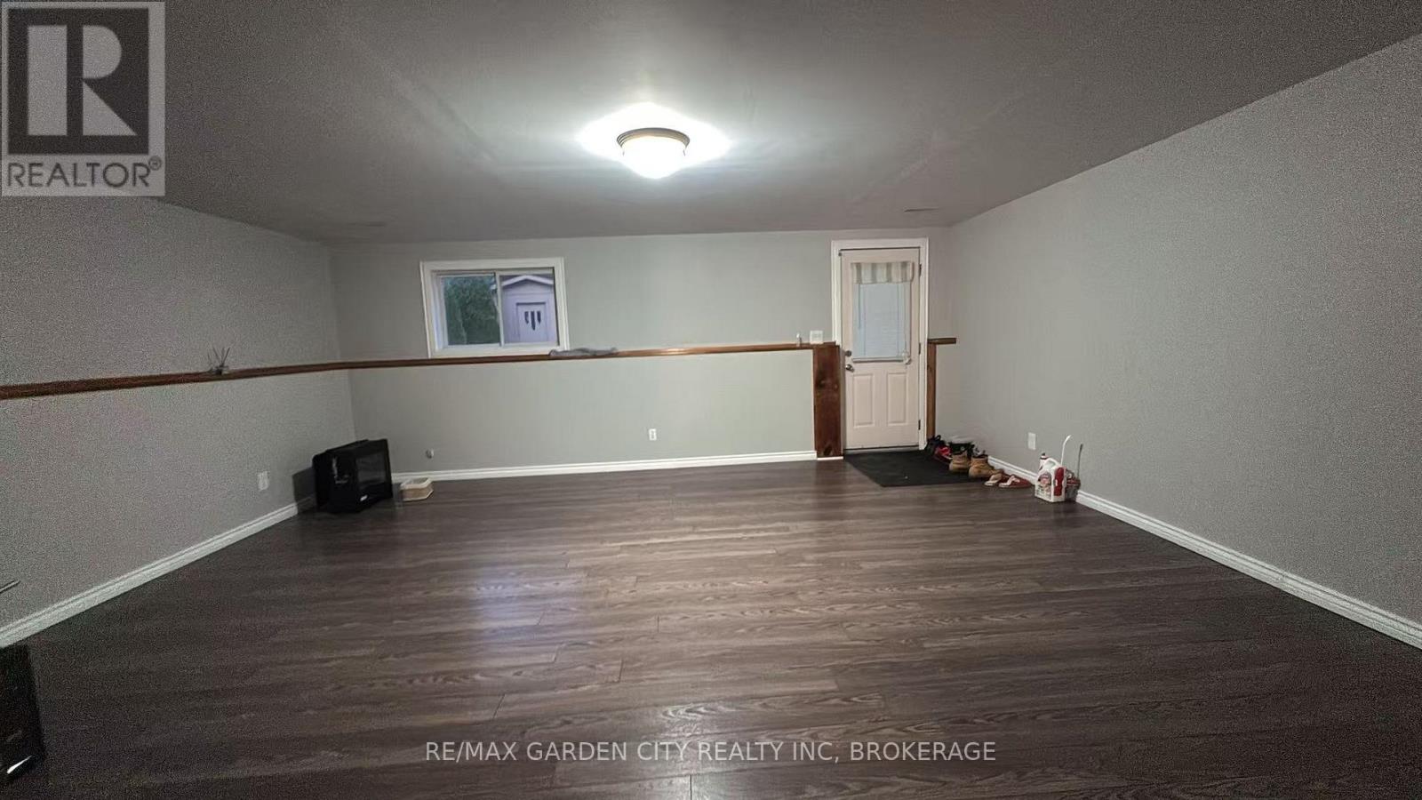 Photo 14 of 5715 Deerbrook Street, Niagara Falls ON