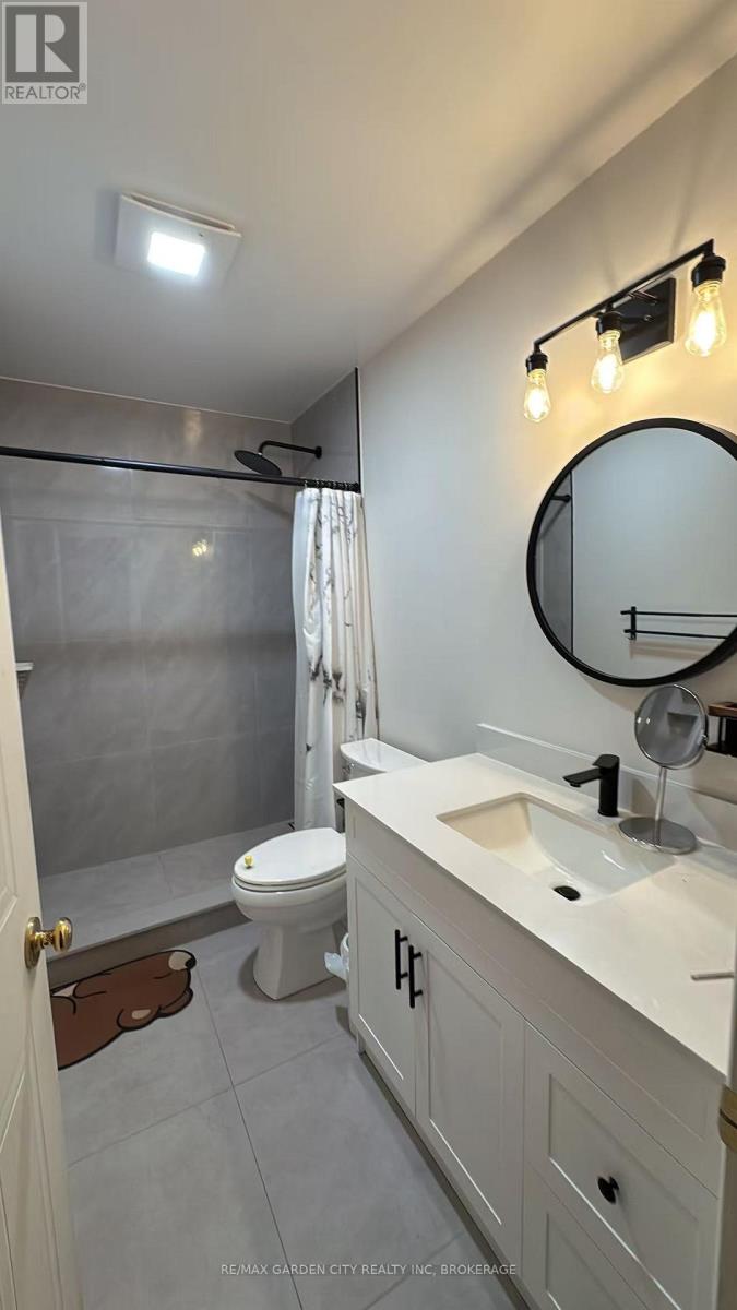 Photo 21 of 5715 Deerbrook Street, Niagara Falls ON