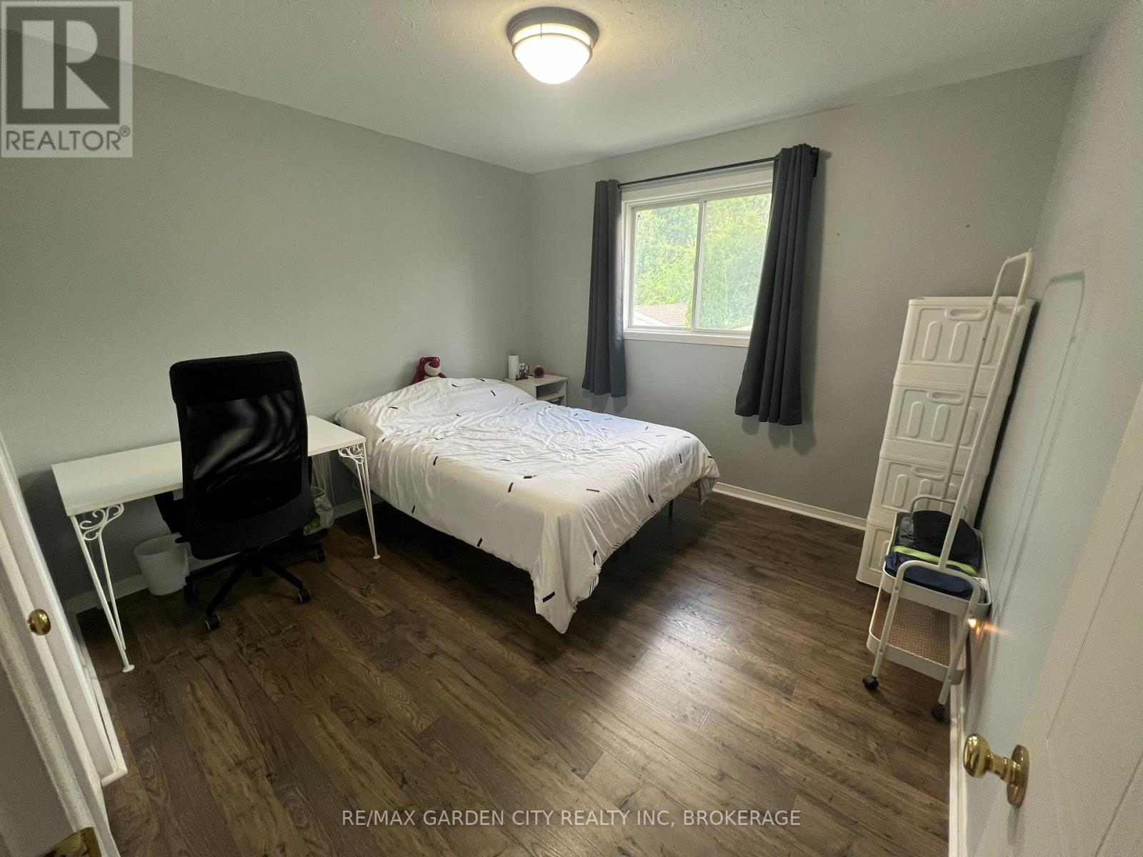 Photo 23 of 5715 Deerbrook Street, Niagara Falls ON