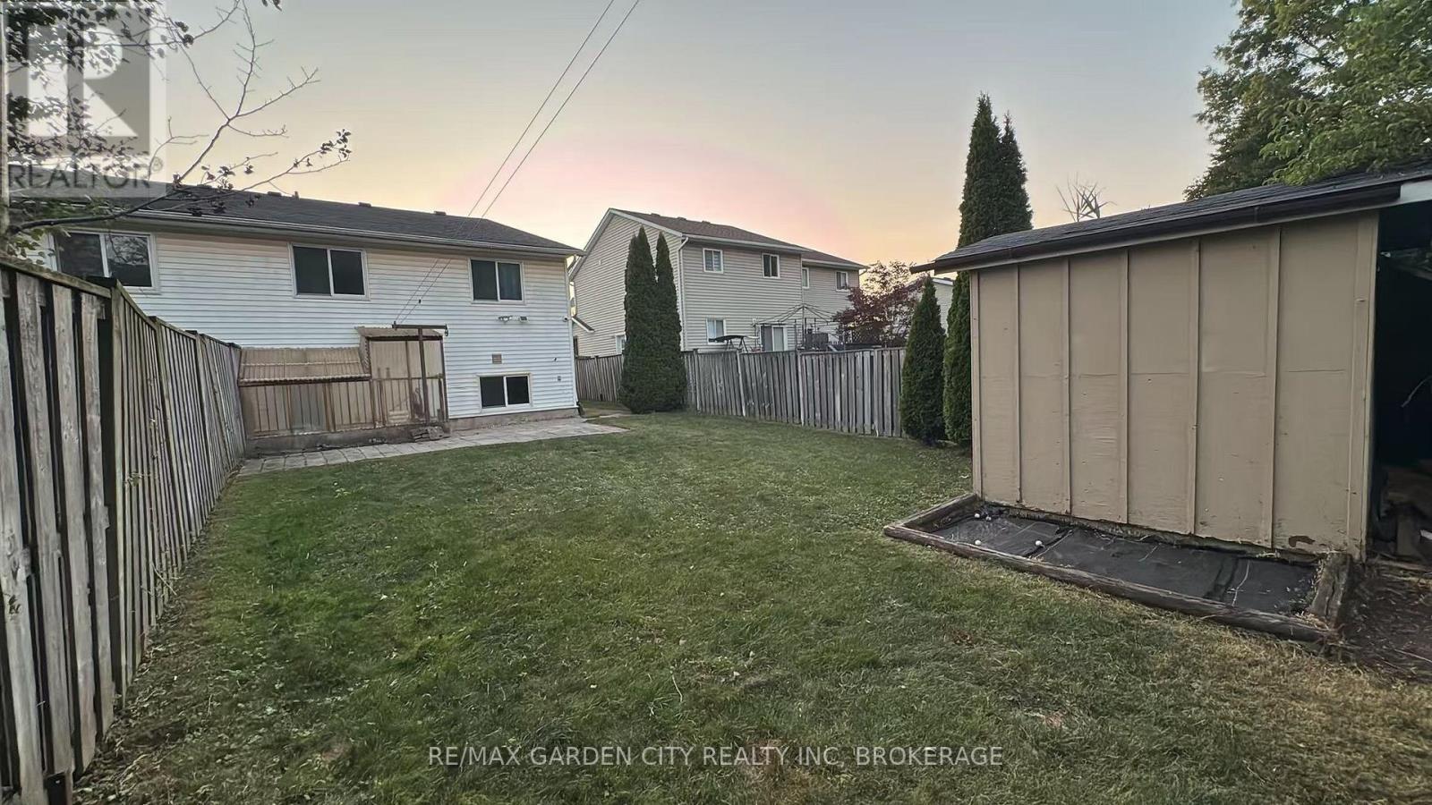 Photo 29 of 5715 Deerbrook Street, Niagara Falls ON