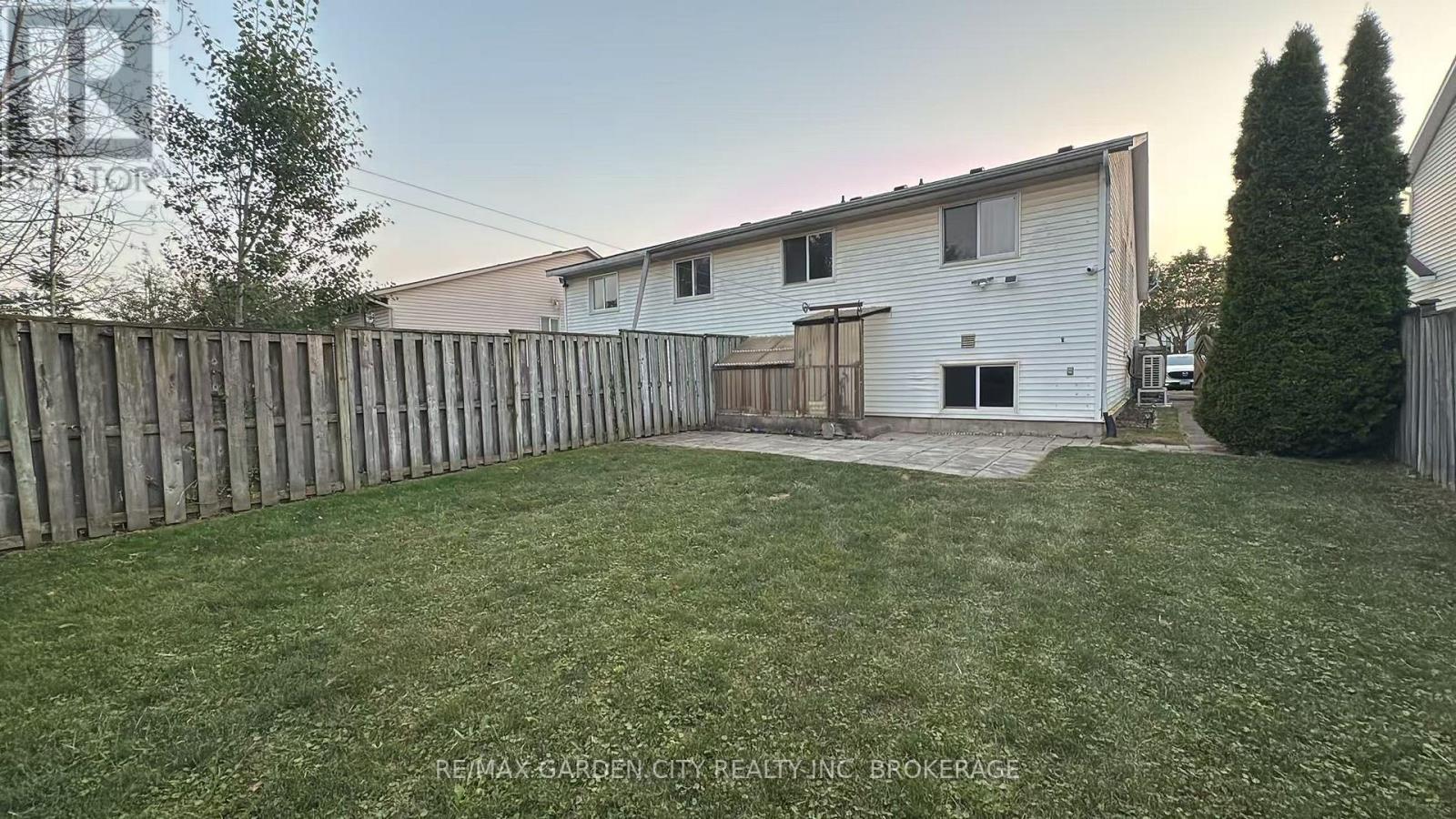 Photo 30 of 5715 Deerbrook Street, Niagara Falls ON