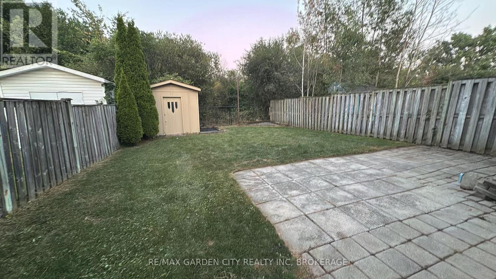Photo 31 of 5715 Deerbrook Street, Niagara Falls ON