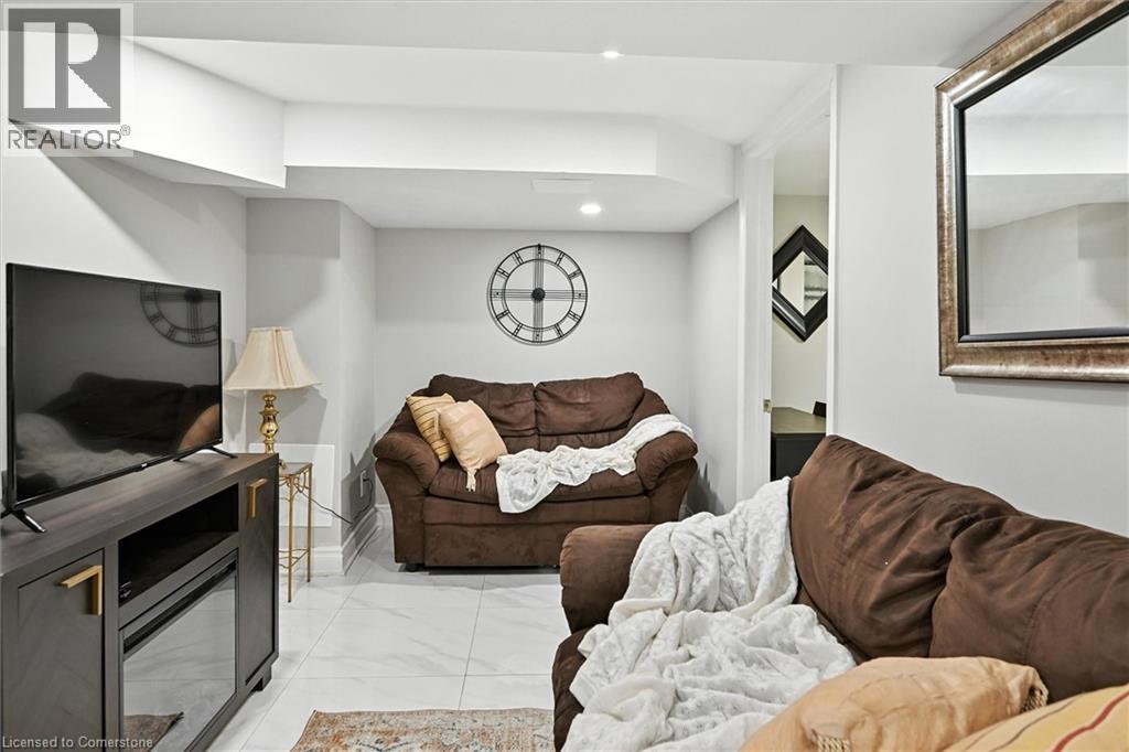 Photo 32 of 507 Upper James Street, Hamilton ON