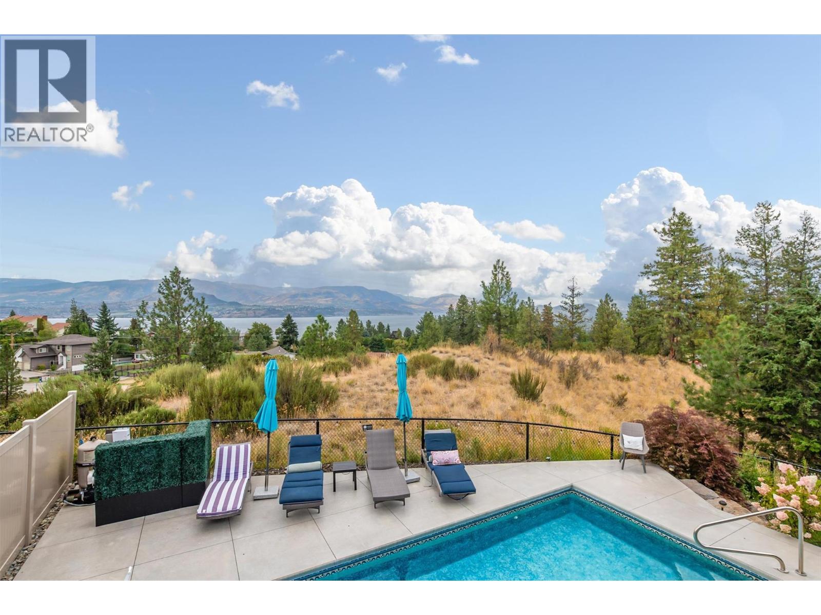 6 514 Quartz Crescent, Kelowna