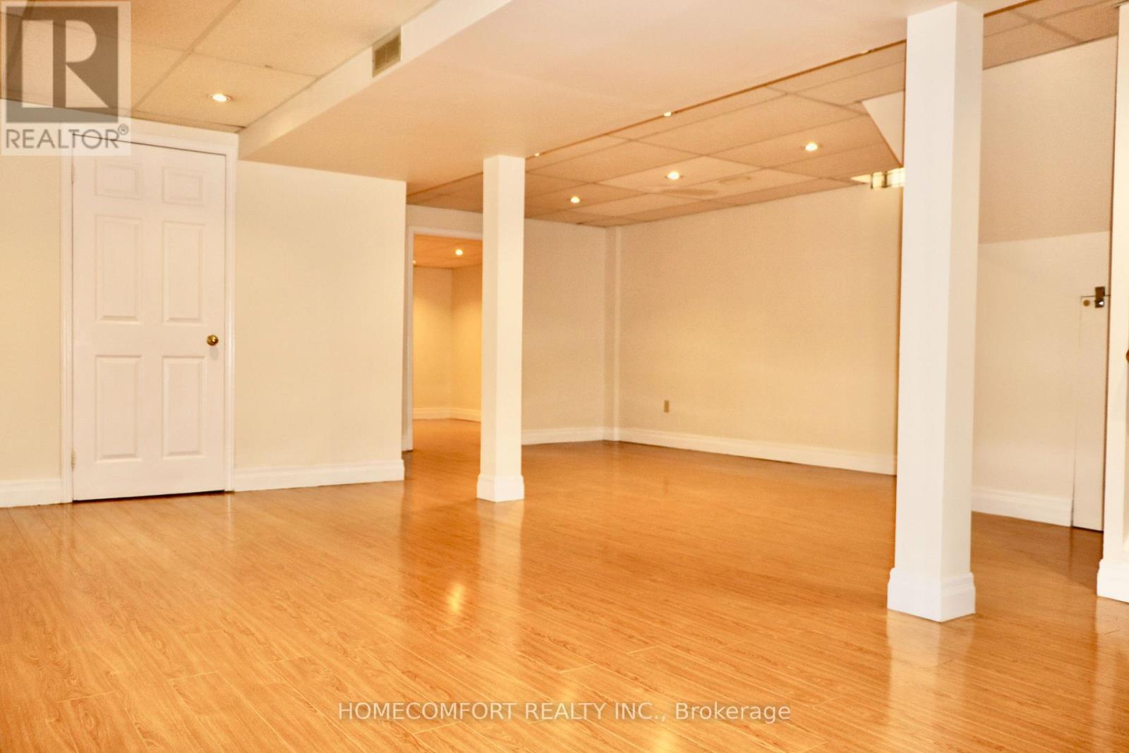 Photo 26 of 100 Nettlecreek Crescent, Toronto ON