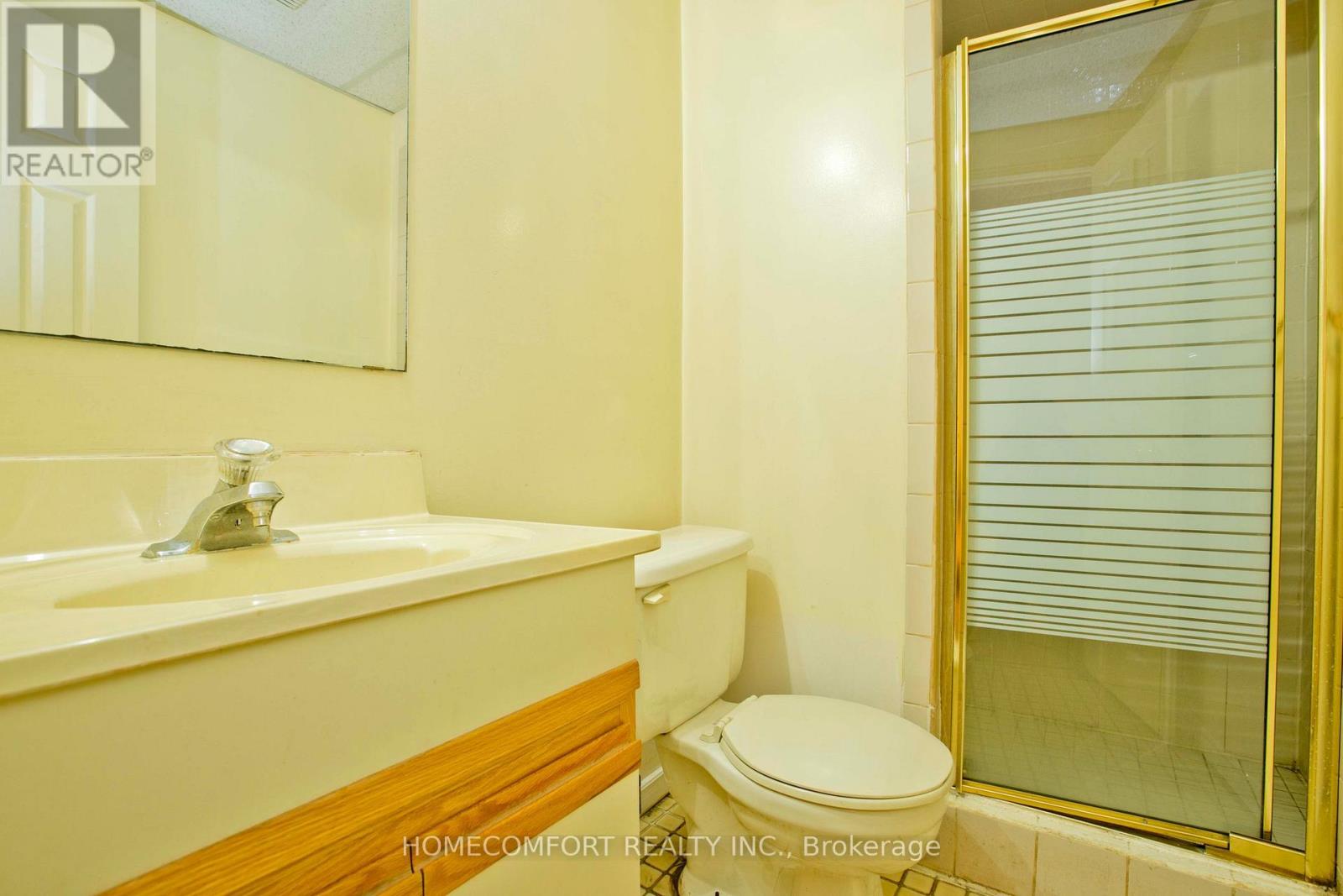 Photo 29 of 100 Nettlecreek Crescent, Toronto ON