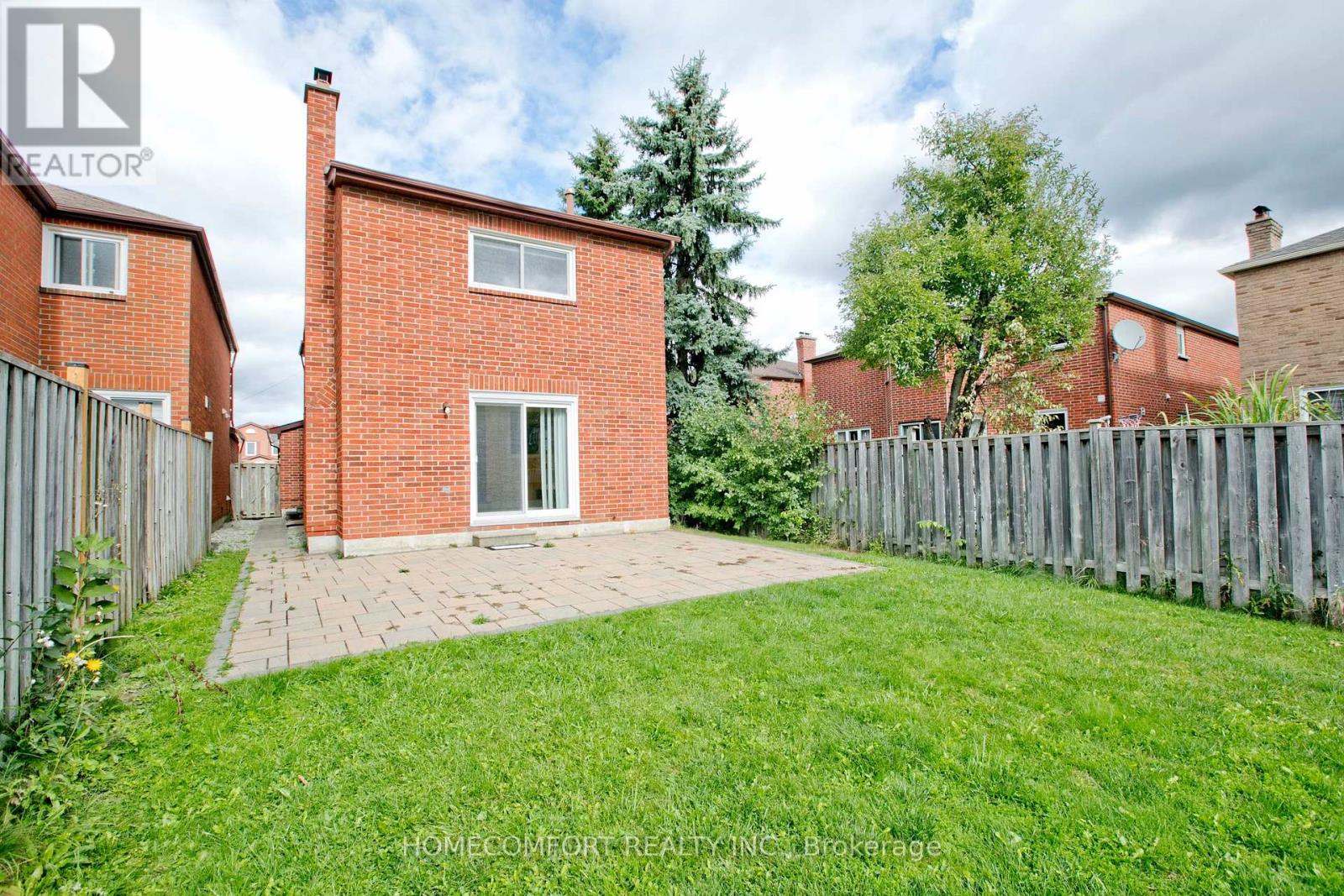 Photo 32 of 100 Nettlecreek Crescent, Toronto ON