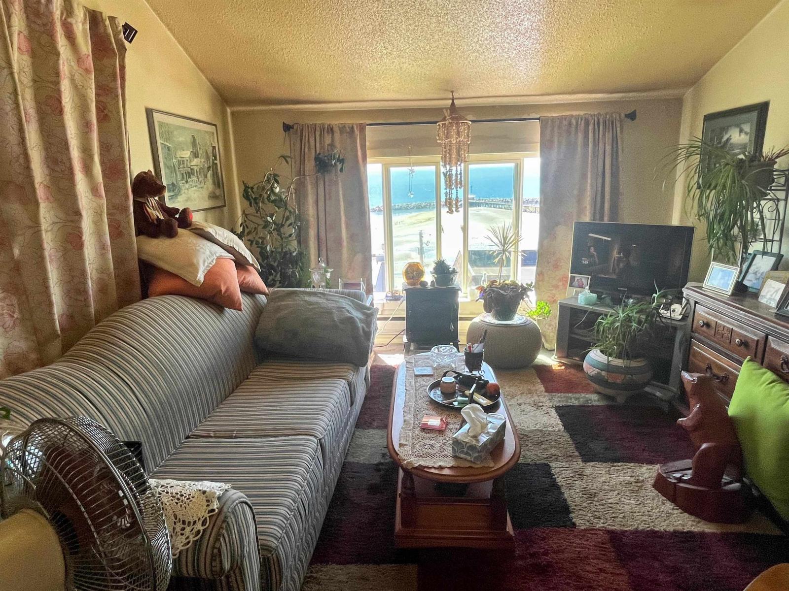 15156 VICTORIA AVENUE, White Rock
