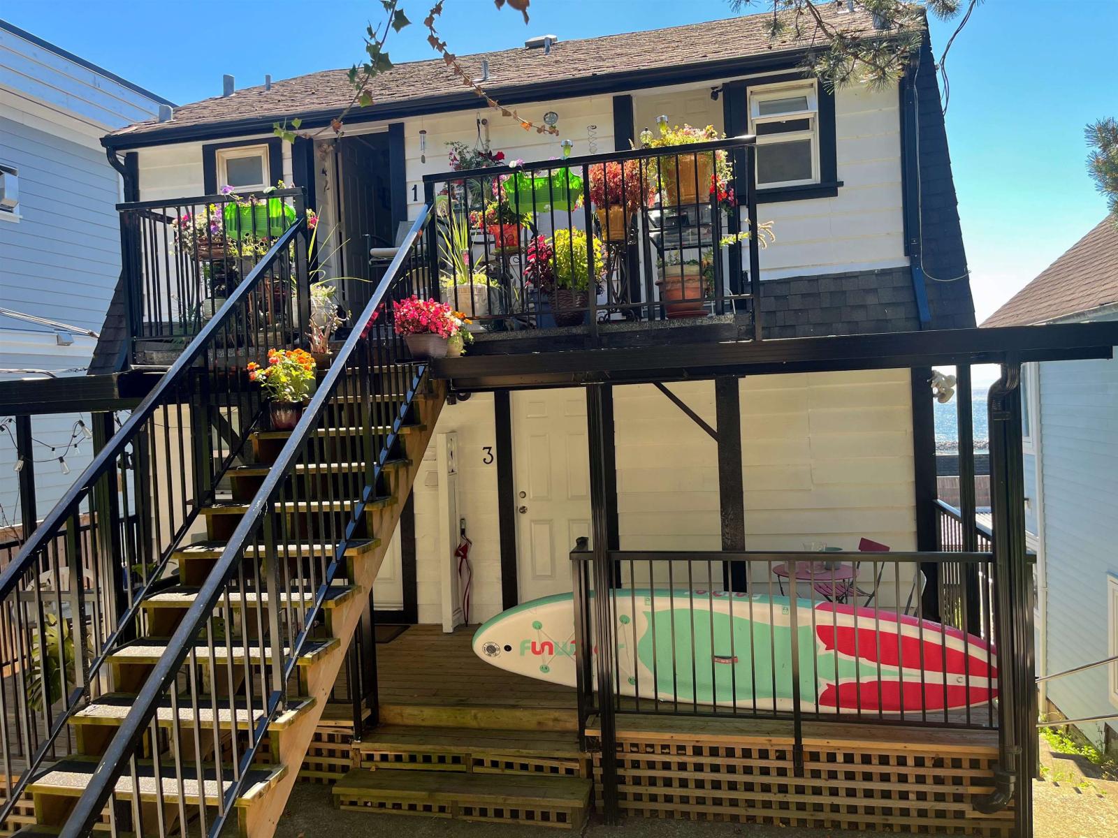 15156 VICTORIA AVENUE, White Rock