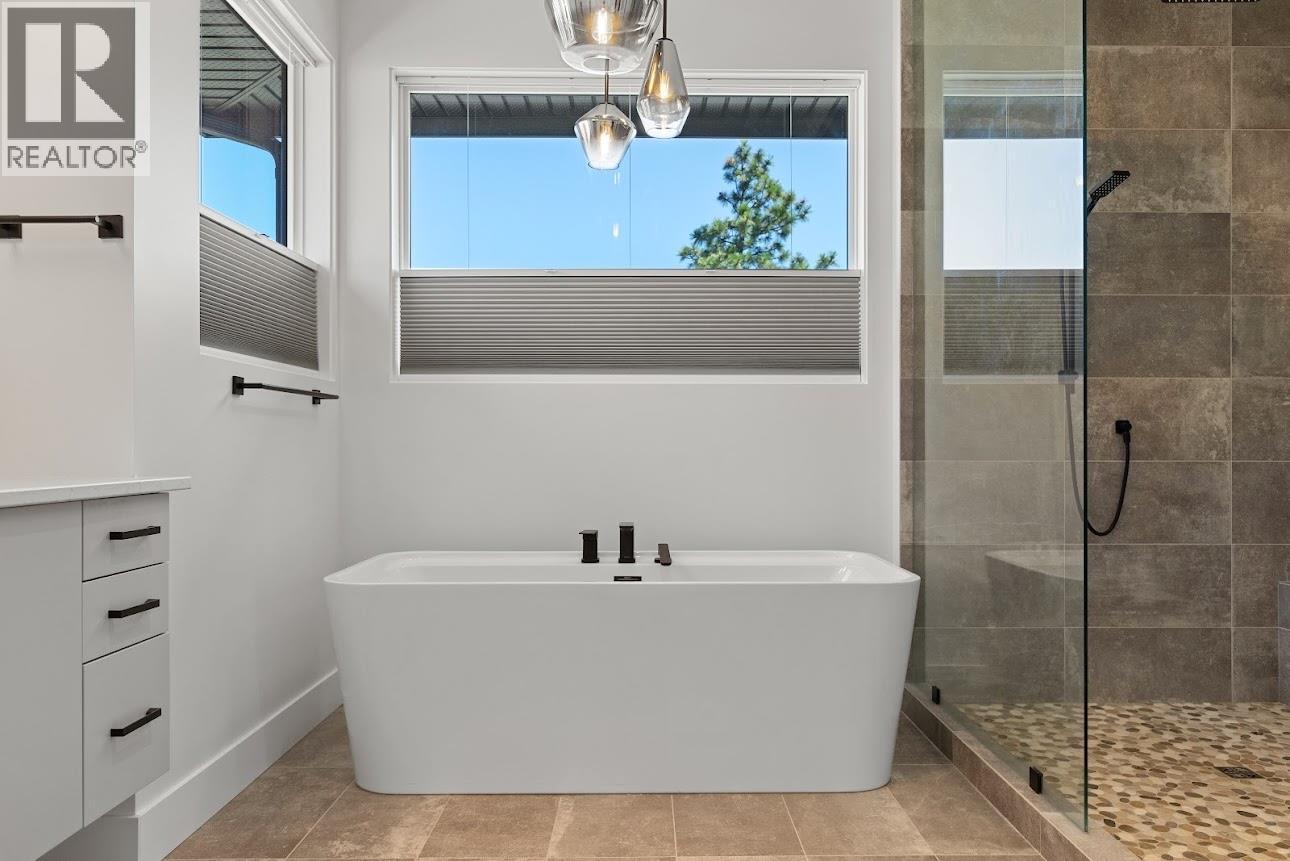  254 Summer Wood Drive, Kelowna