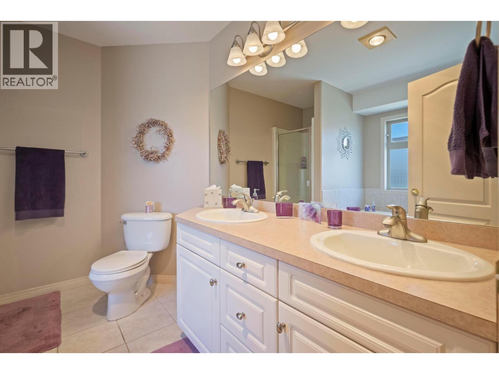 Photo 34 of 1000 Lone Pine Drive, Kelowna BC